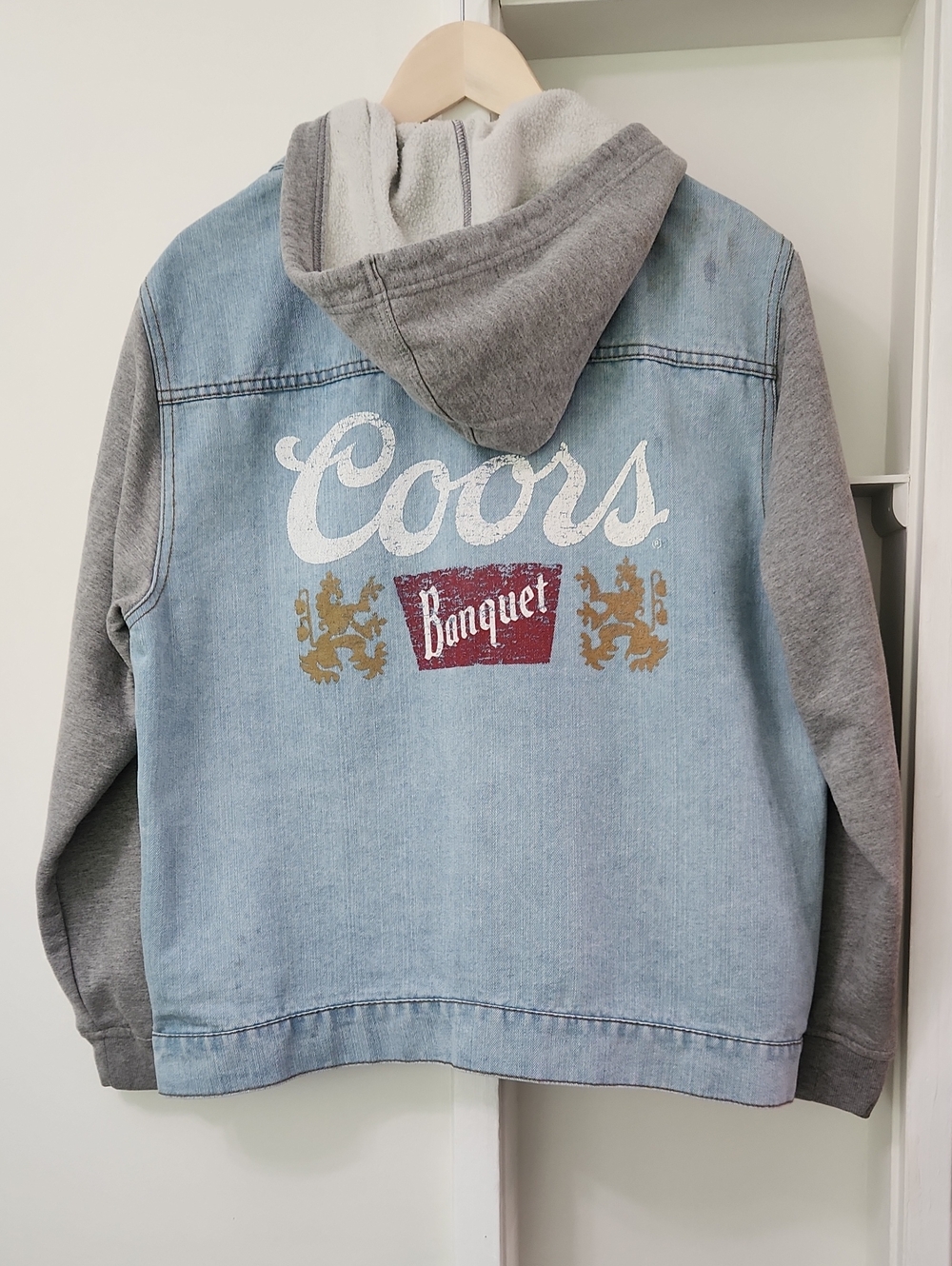 Coors Banquet Hooded Denim Trucker Jacket Light Wash L
